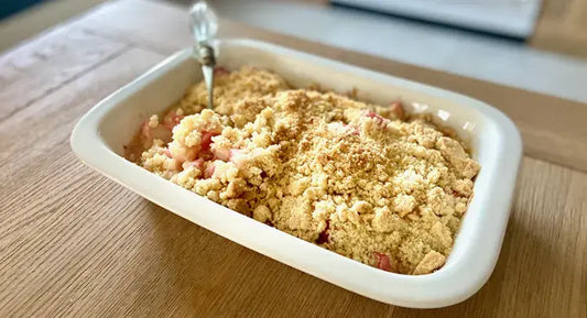 Rhubarb and Ginger Crumble