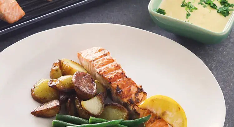Salmon & Hollandaise Sauce