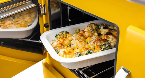 Roasting oven featuring 900W grill